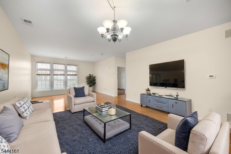3108 Cedar Village Blvd 108 Property Photo 12