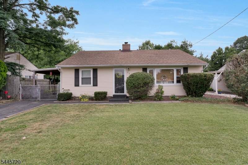 21 Louis Ave Property Photo 1