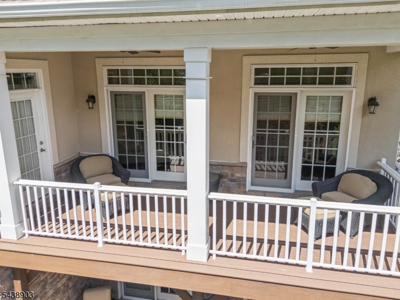 10 Johns Drive Property Photo 28
