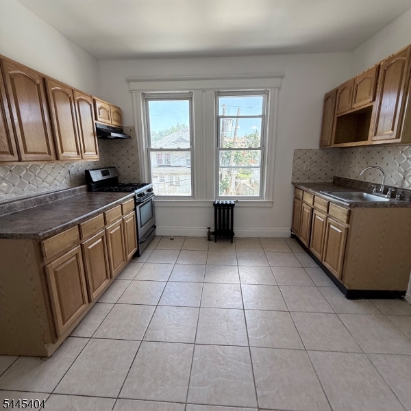 61 Mapes Ave Property Photo 2