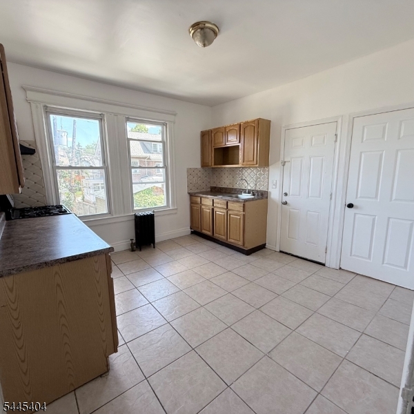 61 Mapes Ave Property Photo 3