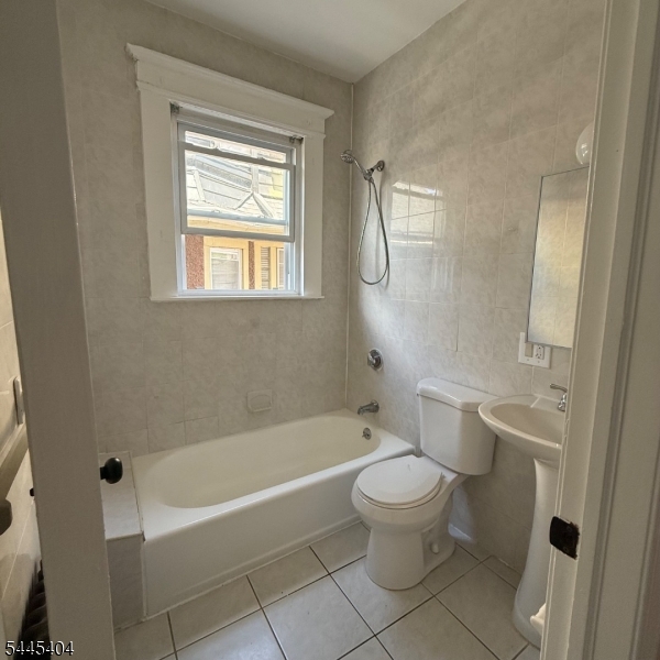 61 Mapes Ave Property Photo 8