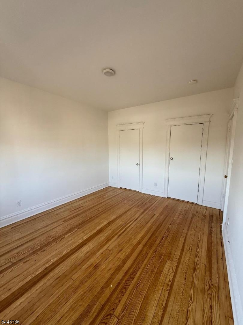 214 Lawton Ave 14 Property Photo 5