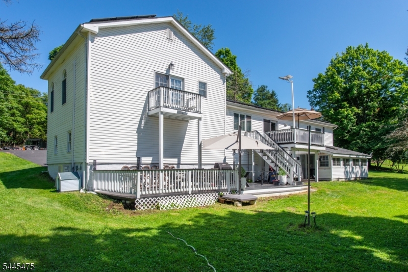 19 Little Rd Property Photo 14