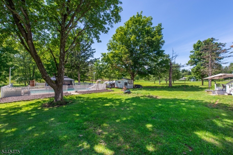 19 Little Rd Property Photo 25