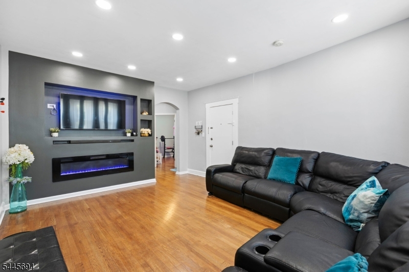 98 Bergen Ave 1 Property Photo 8