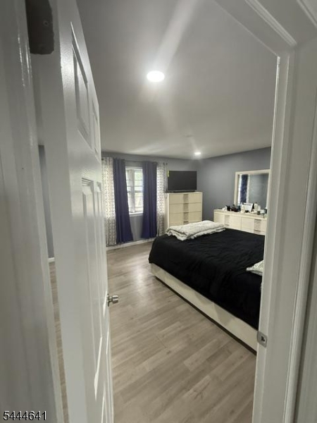 5 Pennsylvania Dr Property Photo 1