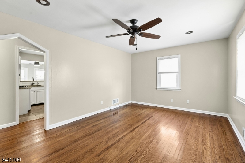 1815 N Stiles St Property Photo 9