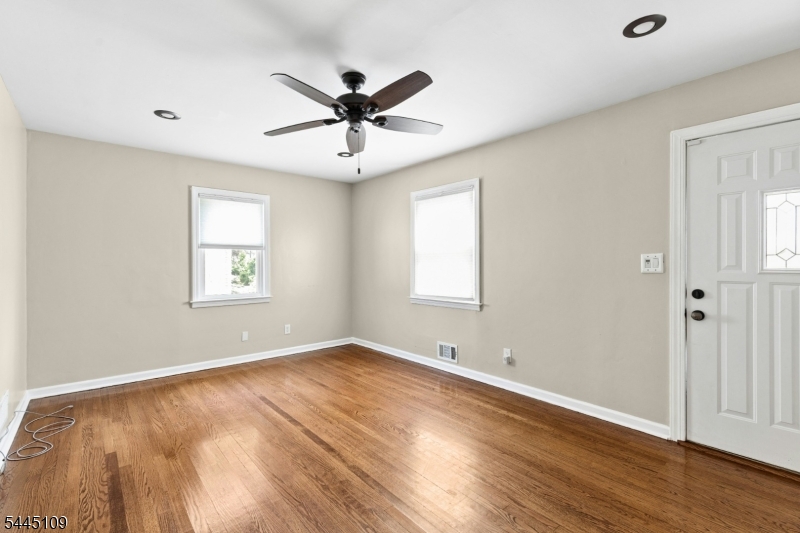 1815 N Stiles St Property Photo 10