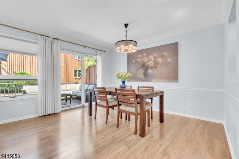 66 Bond St Property Photo 12