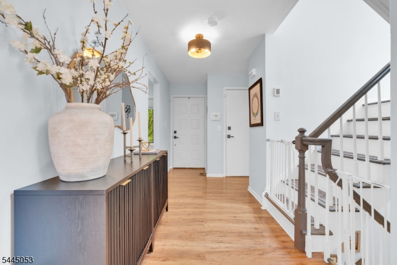 66 Bond St Property Photo 21