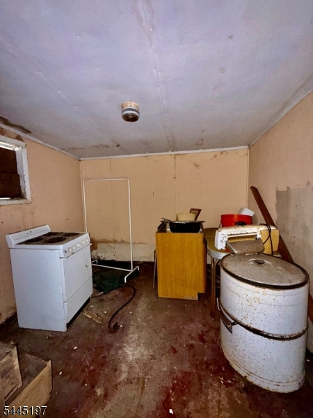 58 Hollow Rd Property Photo 8