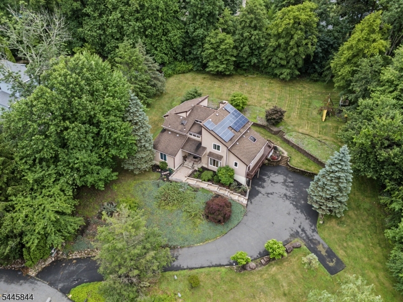 4 Skytop Drive Property Photo 1