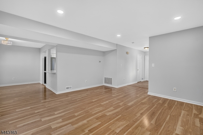 78 Stanwick Ct Property Photo 7
