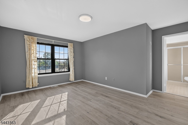78 Stanwick Ct Property Photo 31
