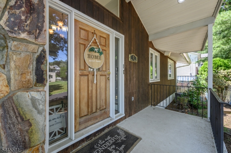1 Lewis St Property Photo 2