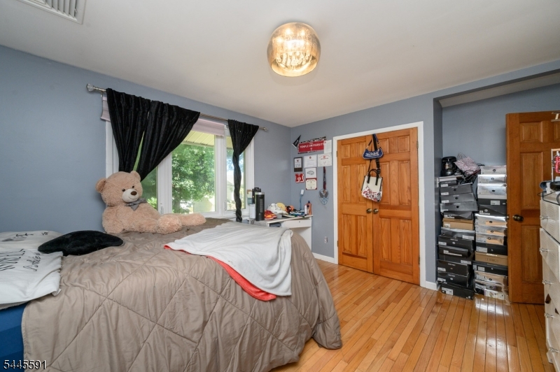 1 Lewis St Property Photo 16