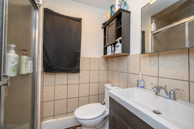 1 Lewis St Property Photo 26