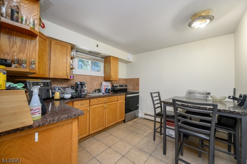 1 Lewis St Property Photo 27