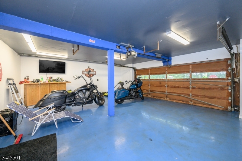 1 Lewis St Property Photo 36