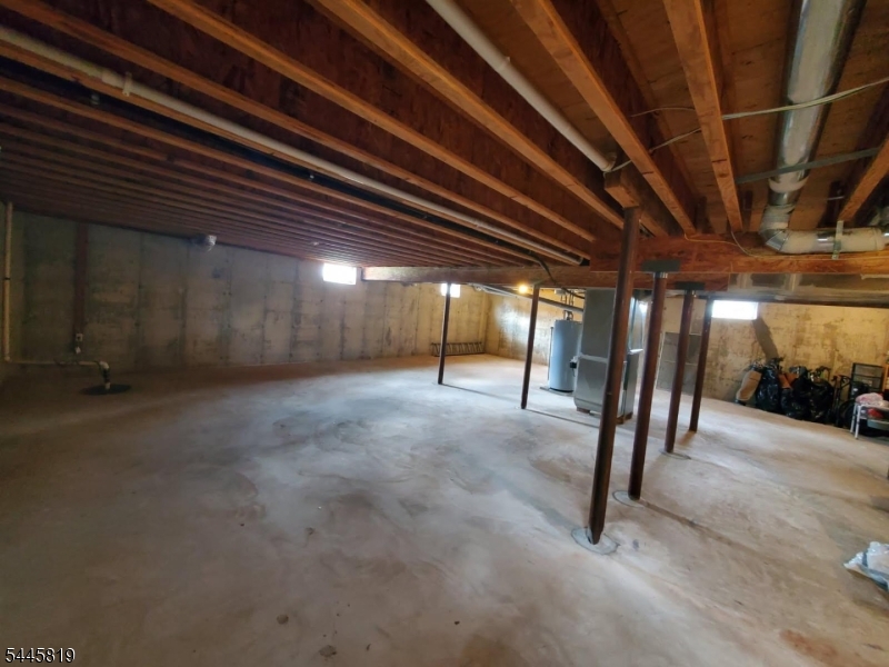 6 Delaware Crossing Property Photo 27