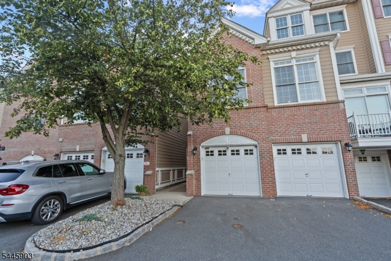 169 Price Ct Property Photo 2