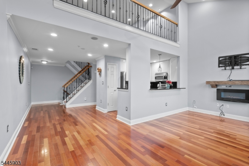 169 Price Ct Property Photo 6