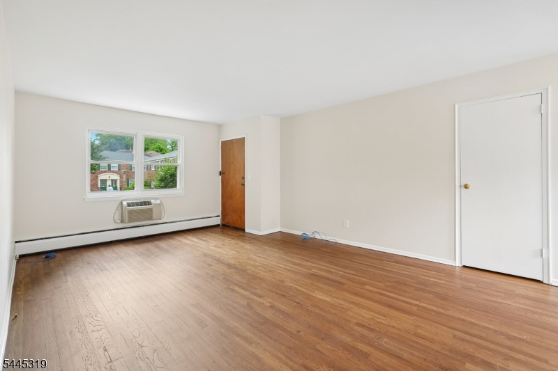 79 Roseland Ave 73 Property Photo 8