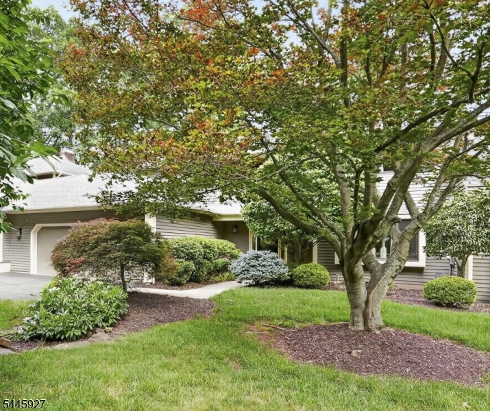 39 Hunters Circle Property Photo 2