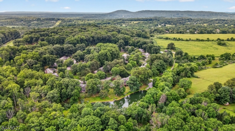 39 Hunters Circle Property Photo 40