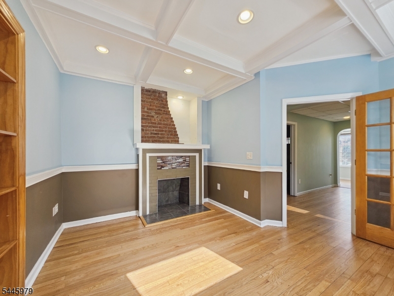 335 Union Ave Property Photo 16