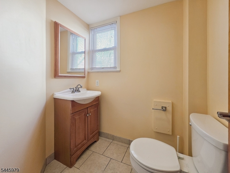 335 Union Ave Property Photo 17