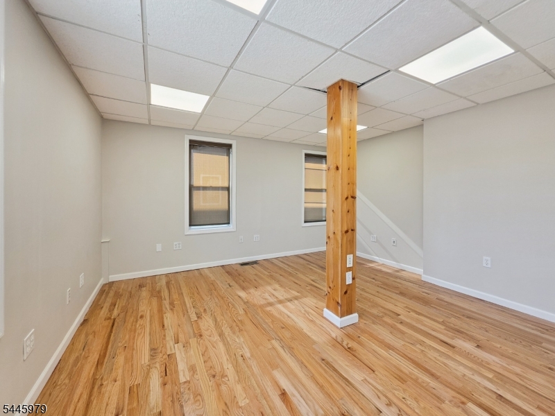 335 Union Ave Property Photo 18