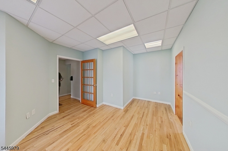 335 Union Ave Property Photo 35
