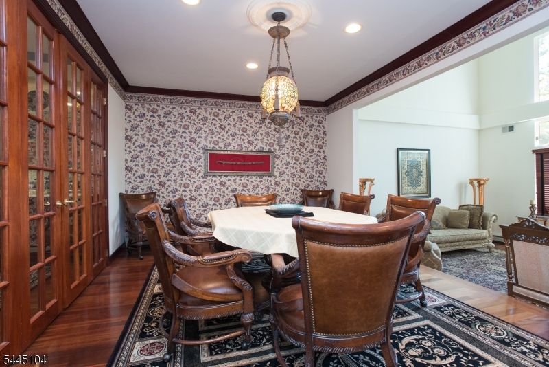 203 Rock Road W Property Photo 13