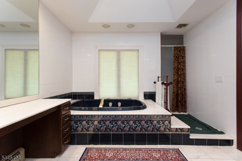 203 Rock Road W Property Photo 18