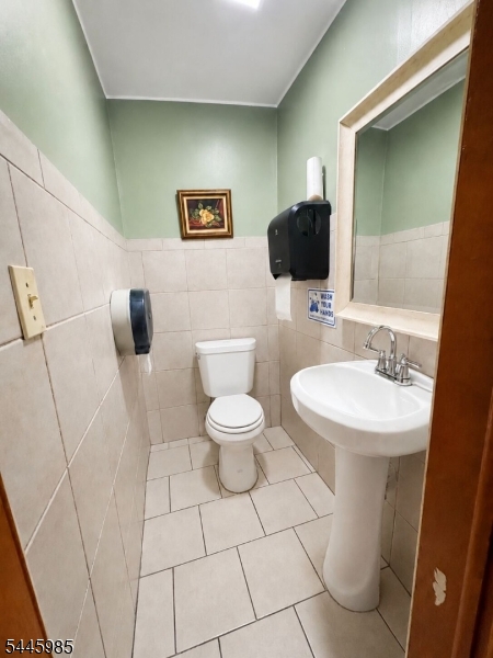1029 Elizabeth Ave Property Photo 7