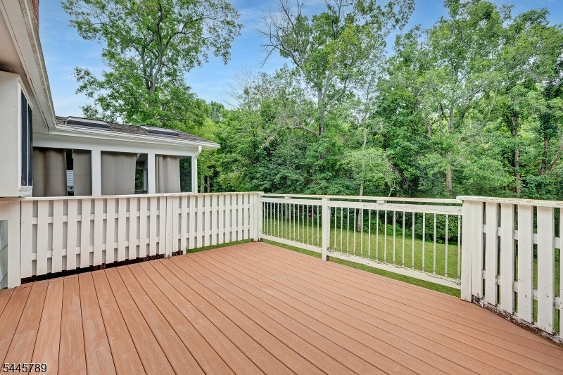 151 Cottage Pl W Property Photo 26