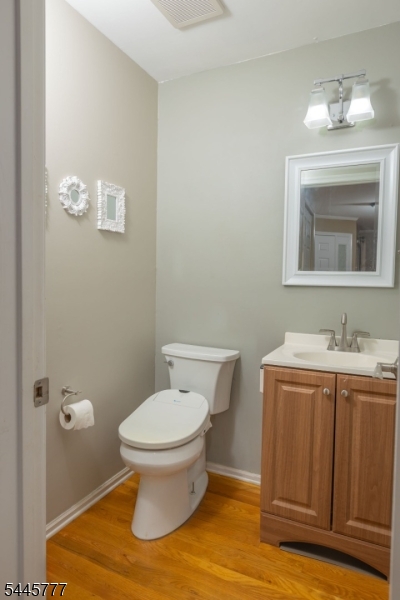 103 Porter Way East Property Photo 10
