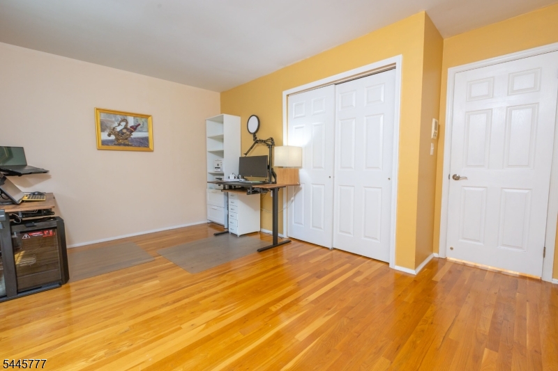 103 Porter Way East Property Photo 12