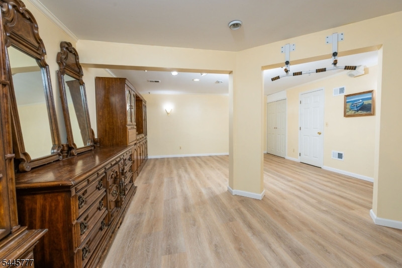 103 Porter Way East Property Photo 23