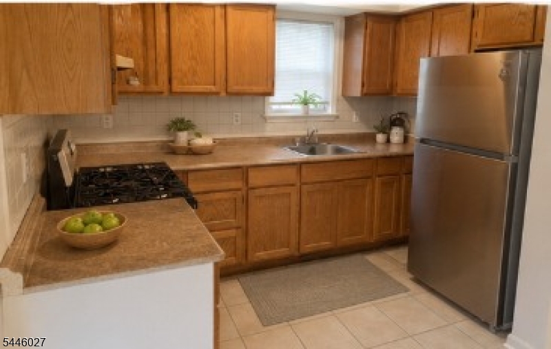1025 Lafayette St Property Photo 2