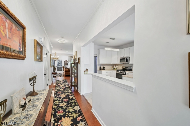 30 Benjamin St Property Photo 3