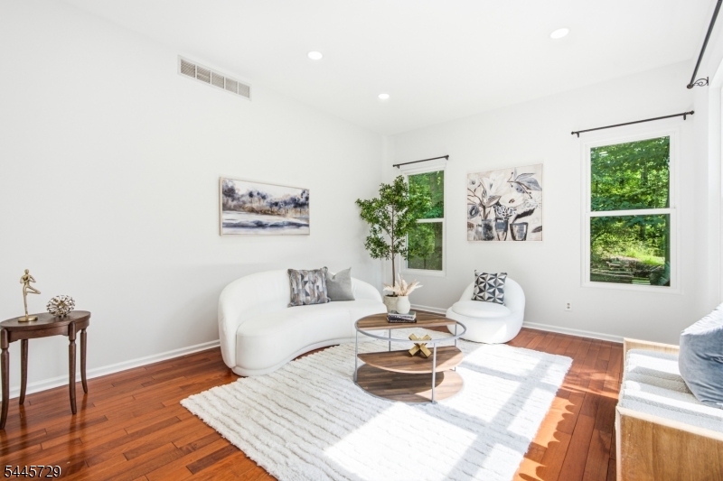 9 Stirrup Way 9 Property Photo 5