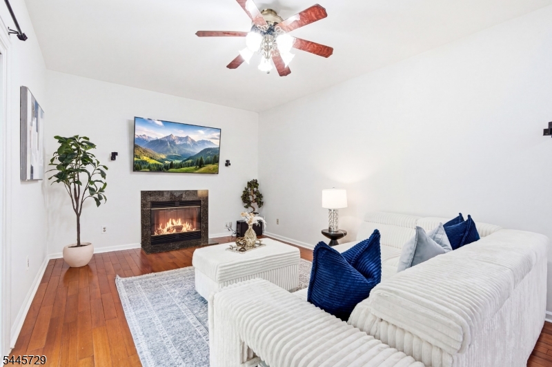 9 Stirrup Way 9 Property Photo 7