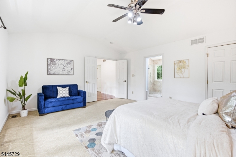 9 Stirrup Way 9 Property Photo 18