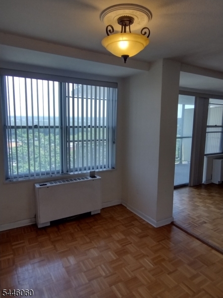301 Beech St 7e Property Photo 9