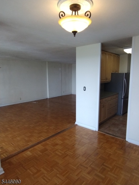 301 Beech St 7e Property Photo 10