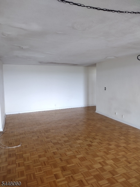 301 Beech St 7e Property Photo 13