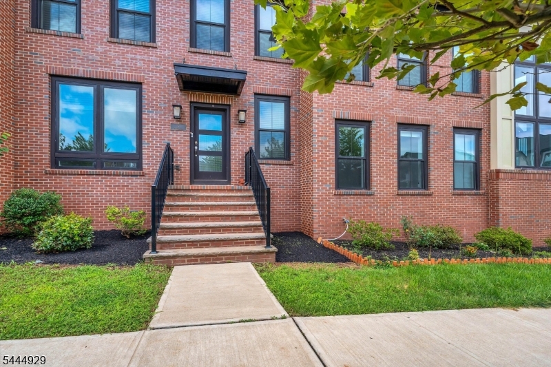 3 Sweetbay St Property Photo 1
